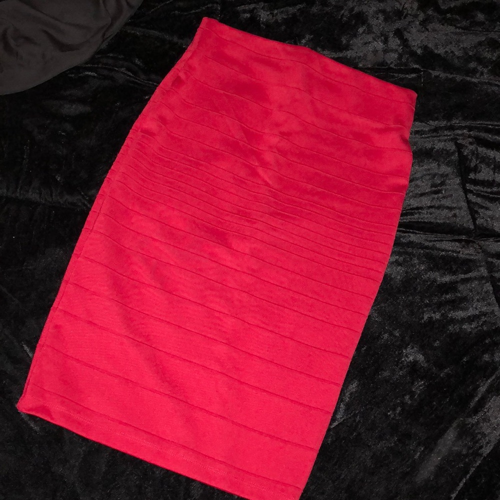 Red bandage skirt
